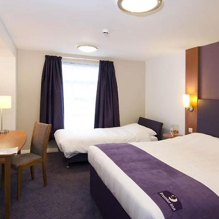 Premier Inn Kidderminster Ngoại thất bức ảnh