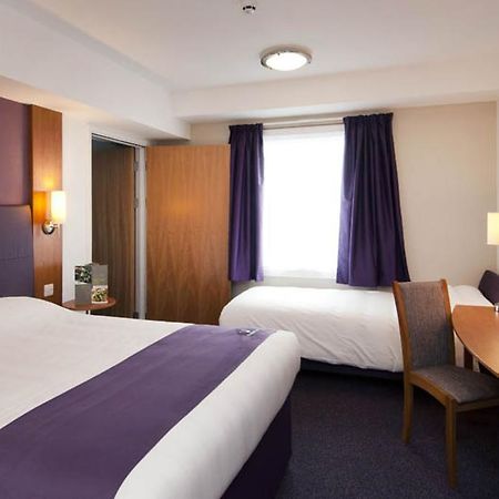 Premier Inn Kidderminster Ngoại thất bức ảnh