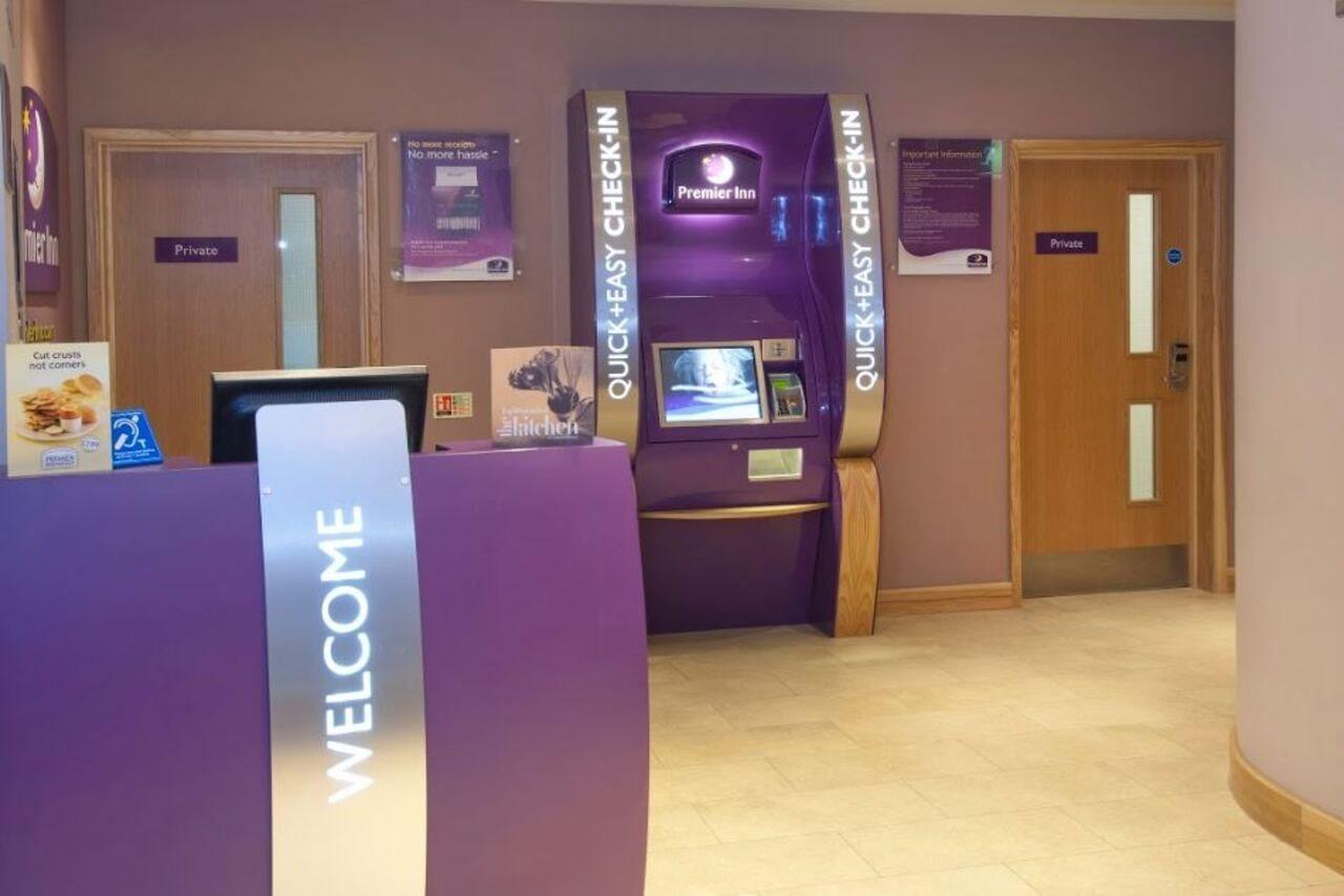 Premier Inn Kidderminster Ngoại thất bức ảnh