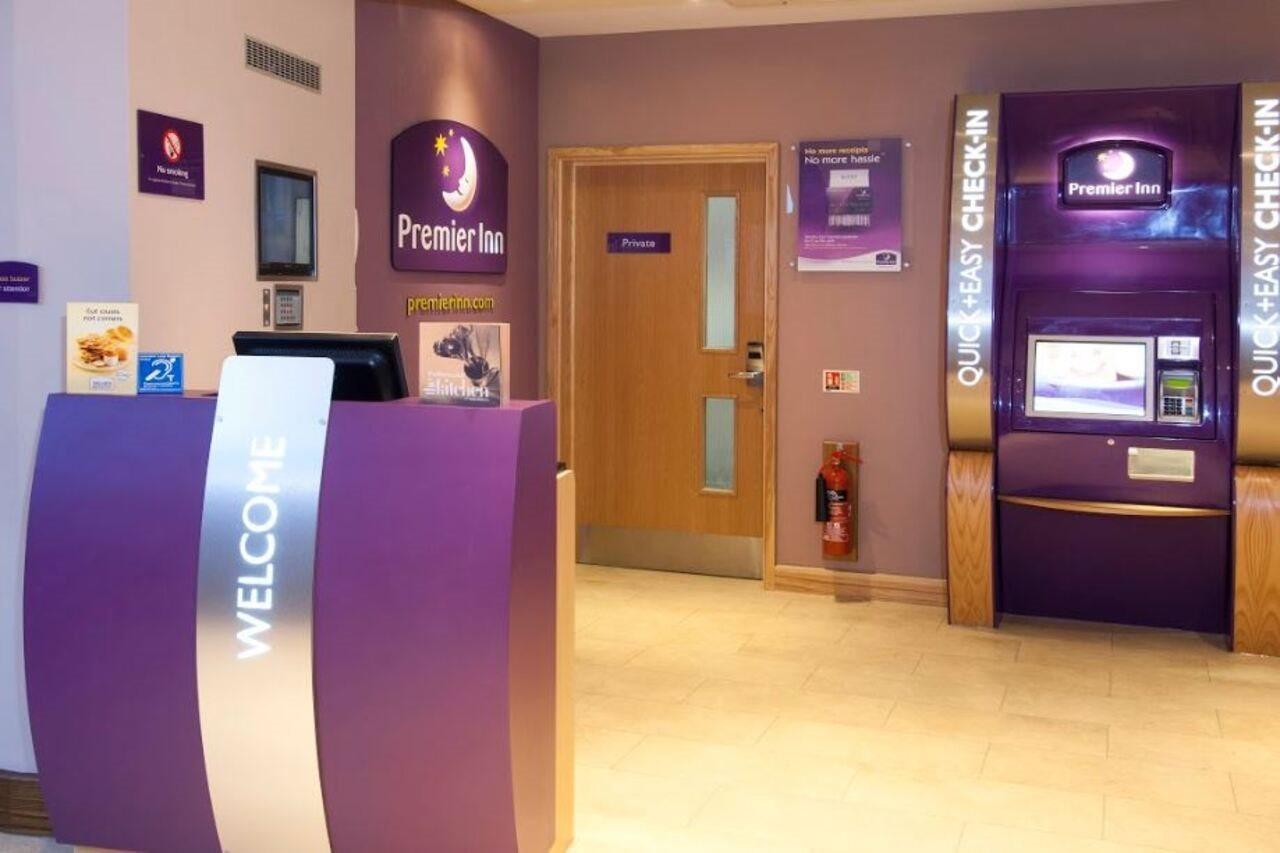 Premier Inn Kidderminster Ngoại thất bức ảnh