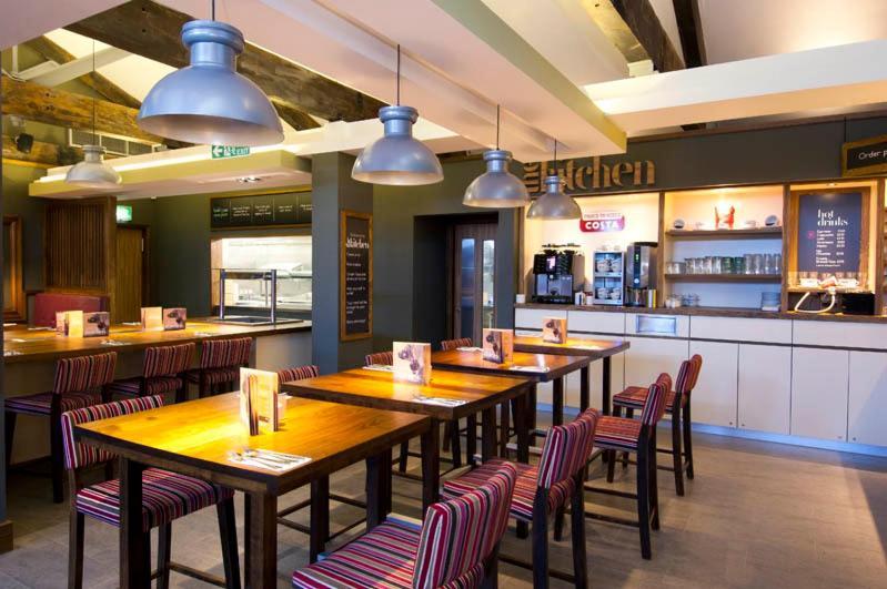 Premier Inn Kidderminster Ngoại thất bức ảnh