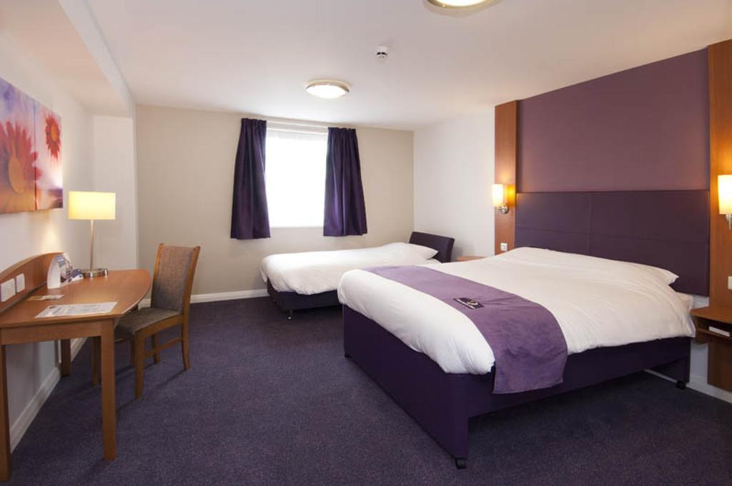 Premier Inn Kidderminster Ngoại thất bức ảnh