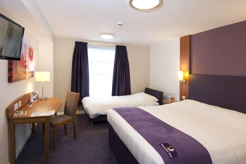 Premier Inn Kidderminster Ngoại thất bức ảnh